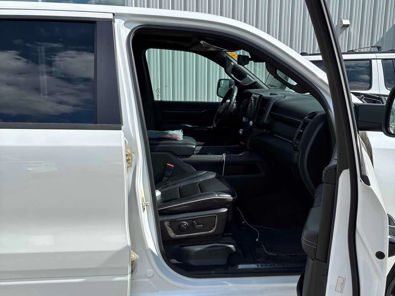 Dodge RAM 1500 Limited / 360 / Hud / Harman Kardon / Обдухване / , снимка 10 - Автомобили и джипове - 56198746