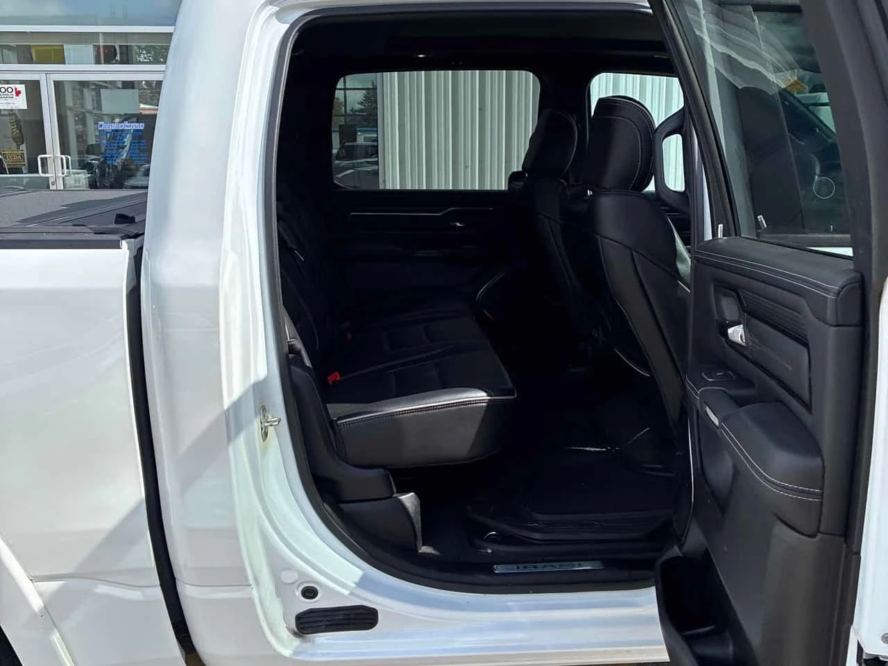 Dodge RAM 1500 Limited / 360 / Hud / Harman Kardon / Обдухване / , снимка 11 - Автомобили и джипове - 56198746