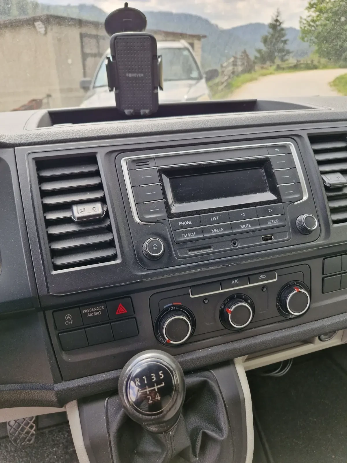VW T6 Transporter - изображение 9