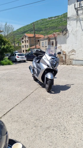     Honda Silver Wing 400