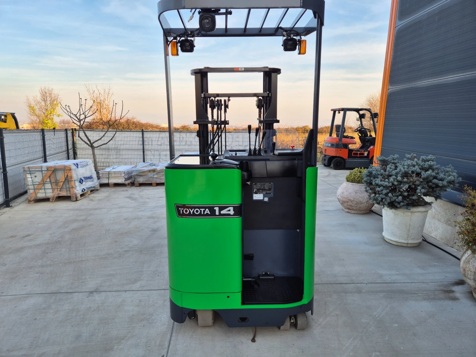 ���������� Toyota ������� 2 ���� ������� / ���� ��� ! | Mobile.bg � ����������� 4