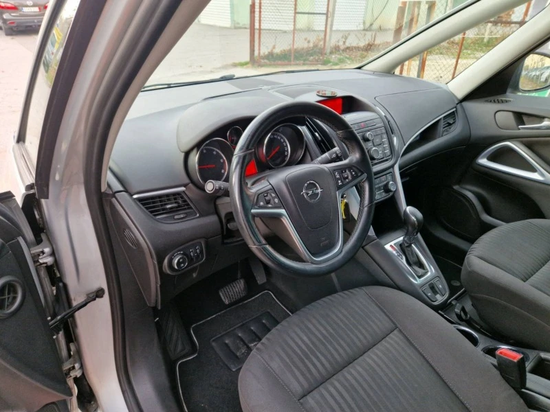 Opel Zafira 2.0 / АВТОМАТИК , снимка 7 - Автомобили и джипове - 43329159