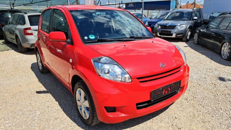 Daihatsu Sirion NOV VNOS GERMANY, снимка 3 - Автомобили и джипове - 46734232