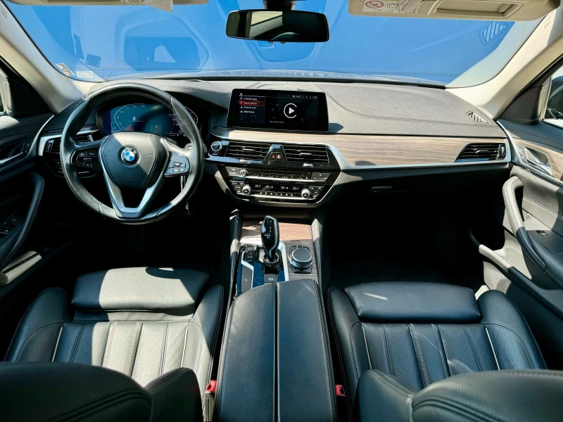 BMW 520 d xDrive Luxury Line , снимка 8 - Автомобили и джипове - 46907219