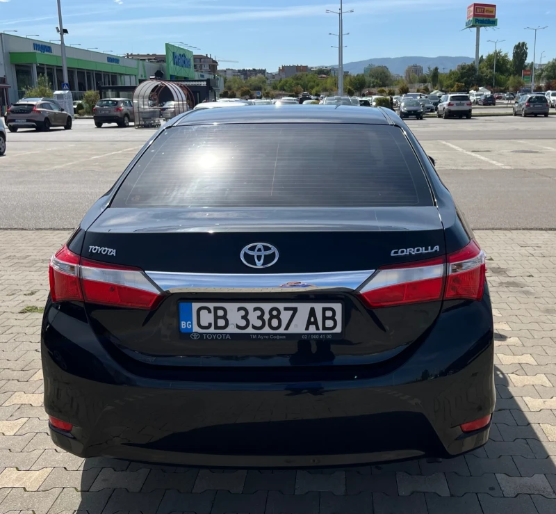 Toyota Corolla 1.6, снимка 4 - Автомобили и джипове - 47330055