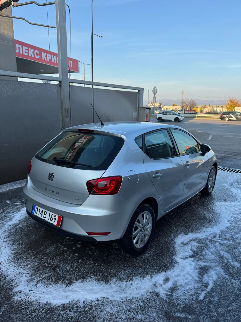 Seat Ibiza 1.2 Tdi, снимка 6 - Автомобили и джипове - 47969800