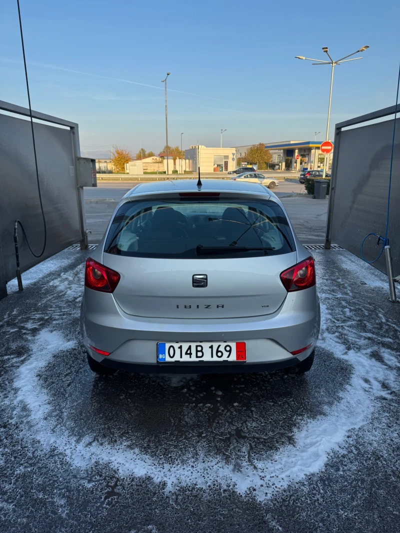 Seat Ibiza 1.2 Tdi, снимка 5 - Автомобили и джипове - 47969800