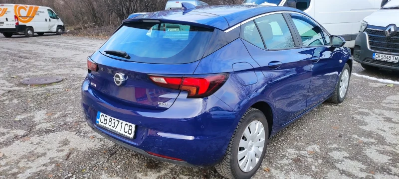 Opel Astra 1.6 CDTI, снимка 5 - Автомобили и джипове - 49019136