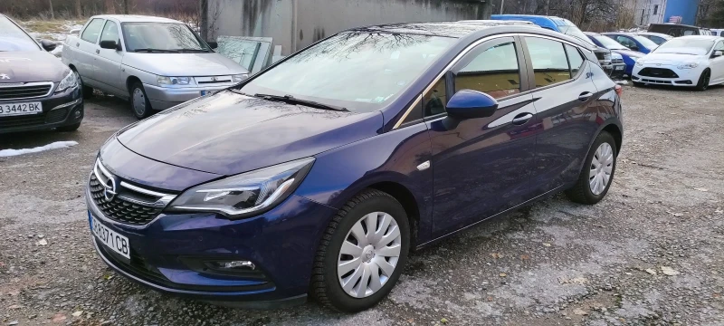 Opel Astra 1.6 CDTI, снимка 1 - Автомобили и джипове - 49019136