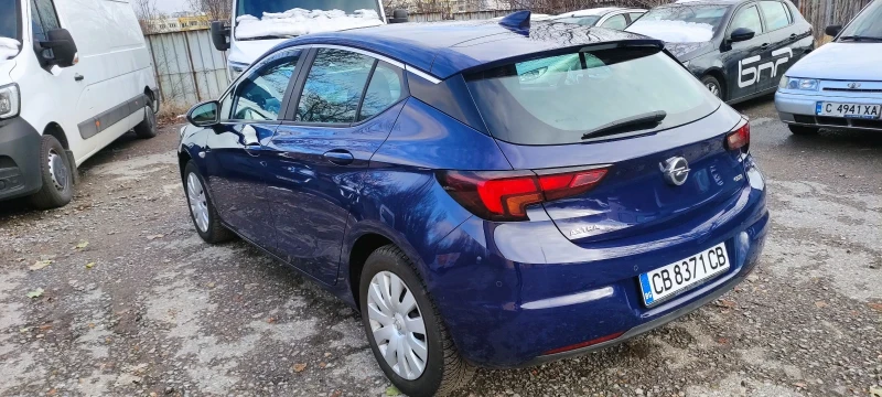 Opel Astra 1.6 CDTI, снимка 7 - Автомобили и джипове - 49019136