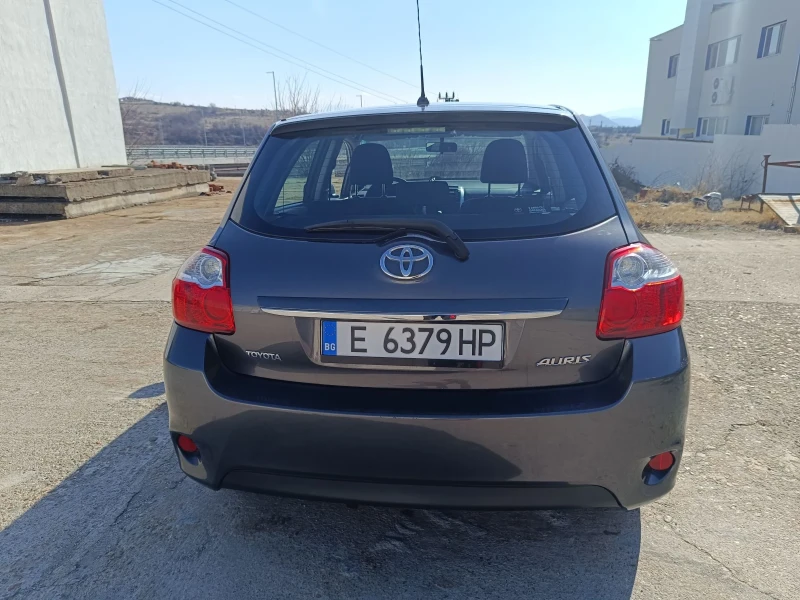 Toyota Auris 1.4d, снимка 7 - Автомобили и джипове - 49121174