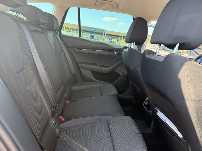 Skoda Octavia, снимка 7 - Автомобили и джипове - 50921772