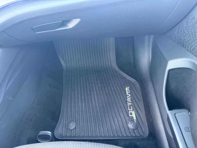 Skoda Octavia, снимка 5 - Автомобили и джипове - 50921772