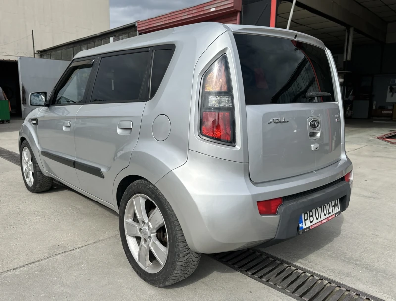 Kia Soul 1.6 CRDI, снимка 6 - Автомобили и джипове - 52051403