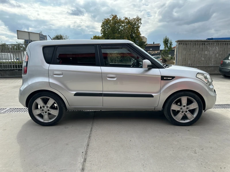 Kia Soul 1.6 CRDI, снимка 7 - Автомобили и джипове - 52051403