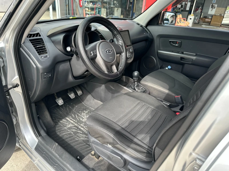 Kia Soul 1.6 CRDI, снимка 10 - Автомобили и джипове - 52051403