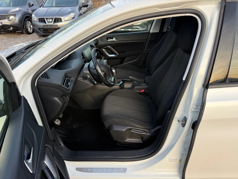 Peugeot 308 STYLE GT 1.2i PureTech(110 кс)2017г. 112000km.EU6, снимка 11 - Автомобили и джипове - 52725746