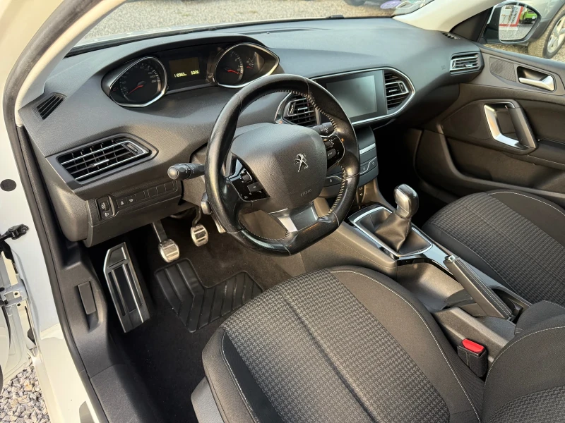 Peugeot 308 STYLE GT 1.2i PureTech(110 кс)2017г. 112000km.EU6, снимка 9 - Автомобили и джипове - 52725746