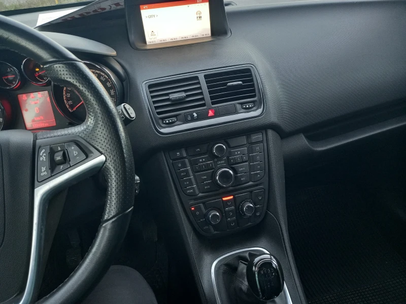 Opel Meriva 1.4 16v 120k.c. GPL FaceLift euro6, снимка 9 - Автомобили и джипове - 52792142