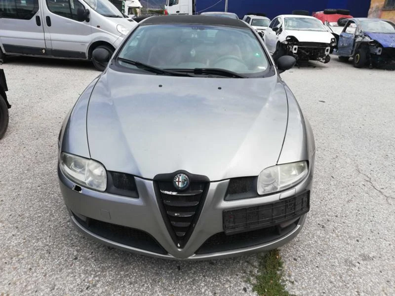 Alfa Romeo Gt 1.9 JTD, снимка 1 - Автомобили и джипове - 30231517