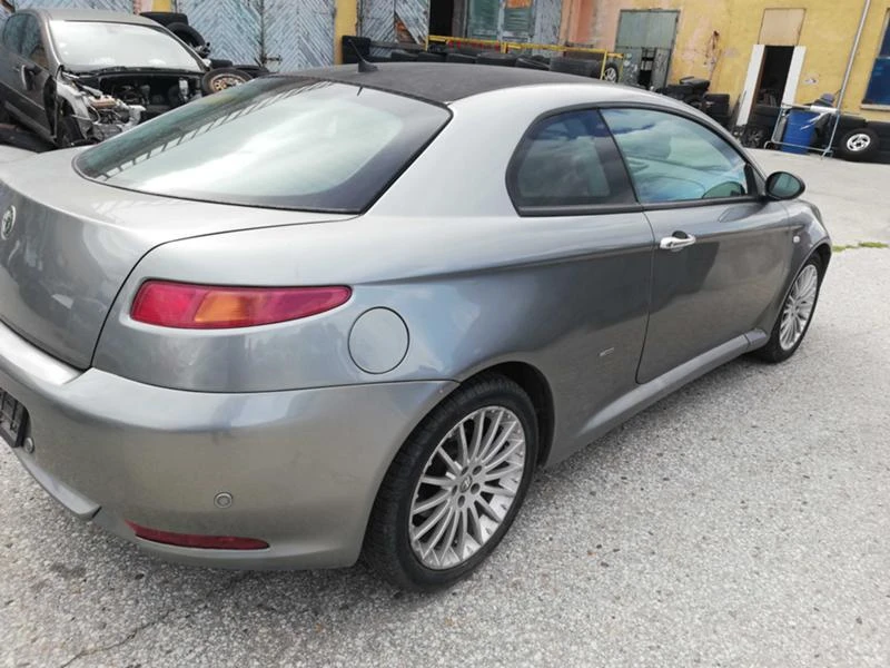 Alfa Romeo Gt 1.9 JTD, снимка 6 - Автомобили и джипове - 30231517