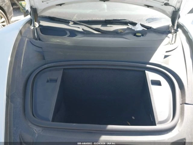 Porsche Taycan 4S, снимка 13 - Автомобили и джипове - 54156944