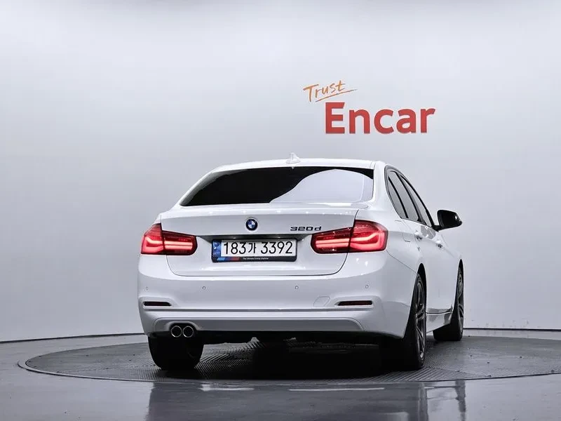 BMW 320 d, снимка 4 - Автомобили и джипове - 54592495