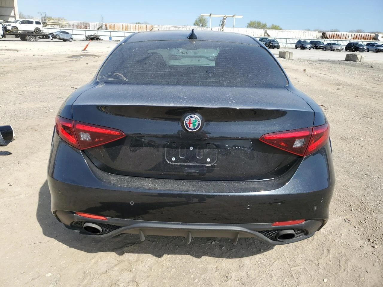 Alfa Romeo Giulia Ti Q4 280кс * Възможност за Лизинг*  - изображение 6