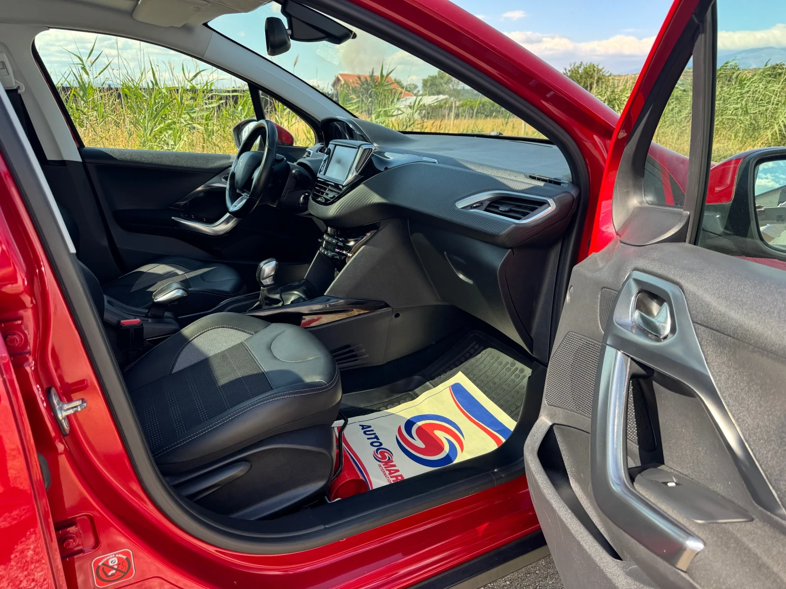 Peugeot 2008 1.2 TURBO * PANO* NAVI* SERVICE* FULL*  - изображение 9