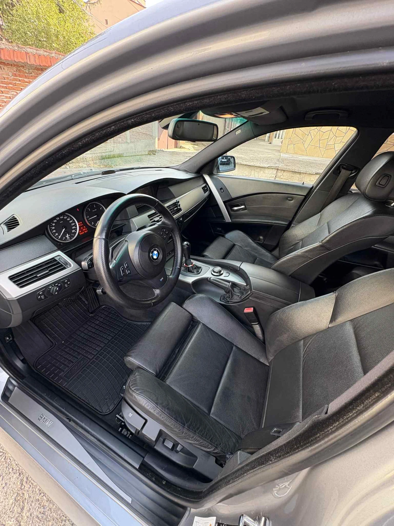 BMW 520  - изображение 6