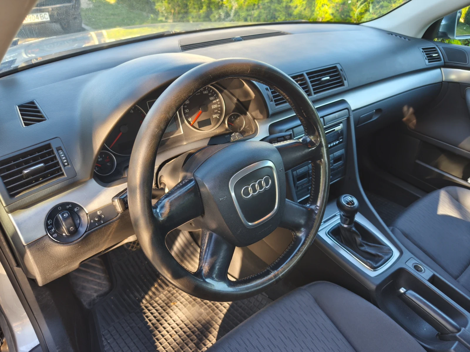 Audi A4 B7 - изображение 7