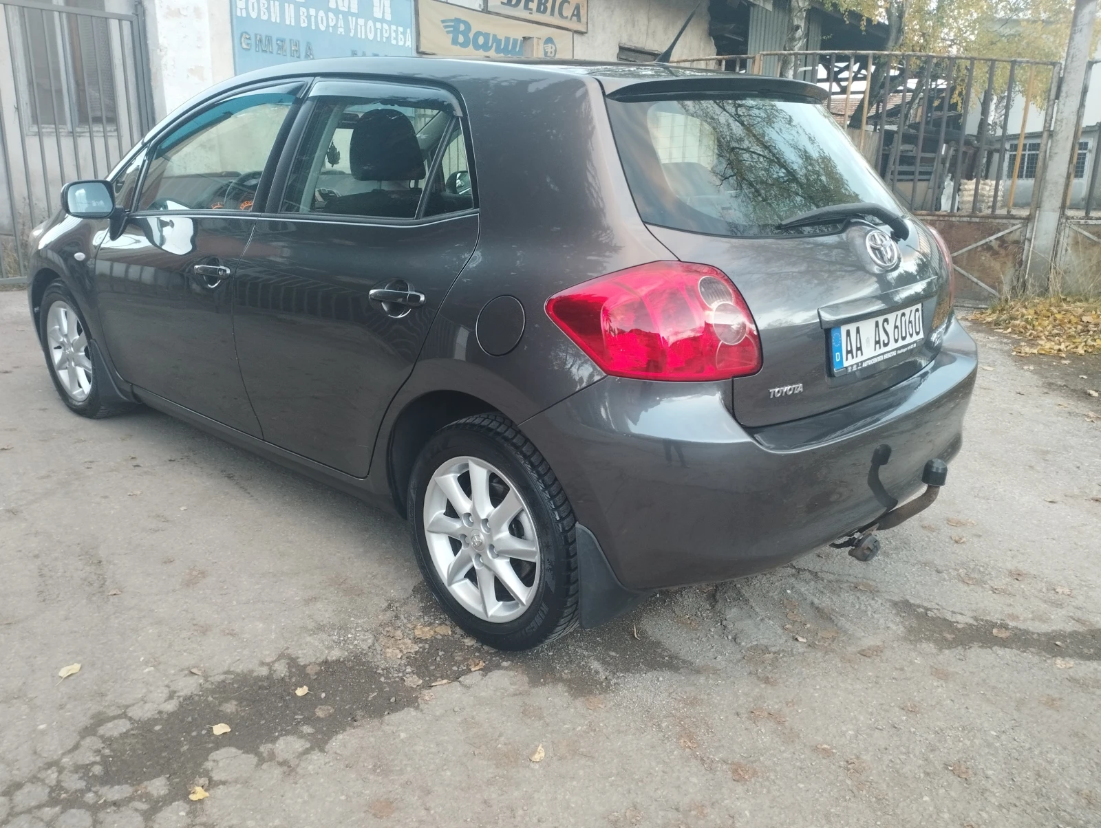 Toyota Auris 2.0 D4D - изображение 4
