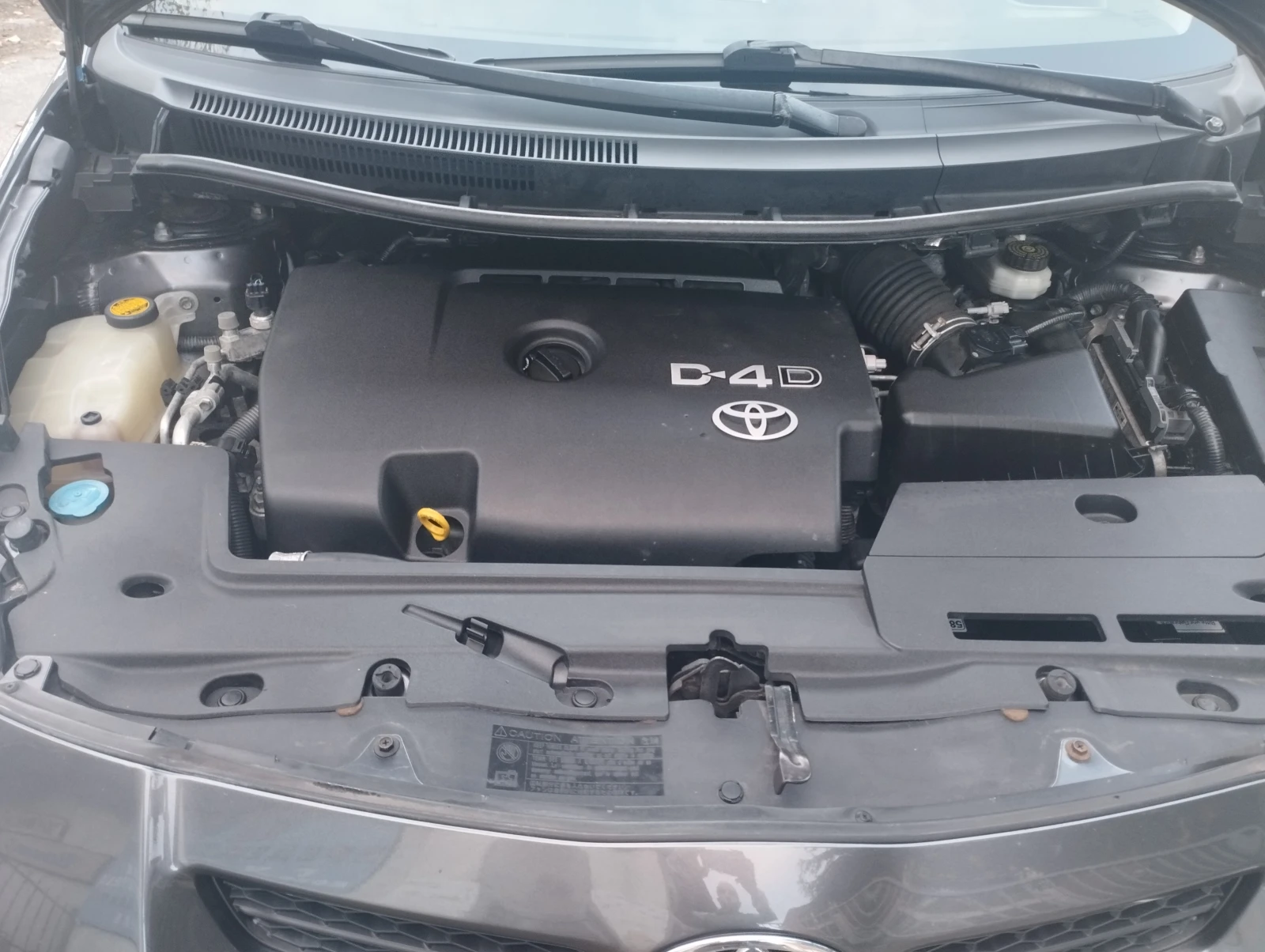 Toyota Auris 2.0 D4D - изображение 7
