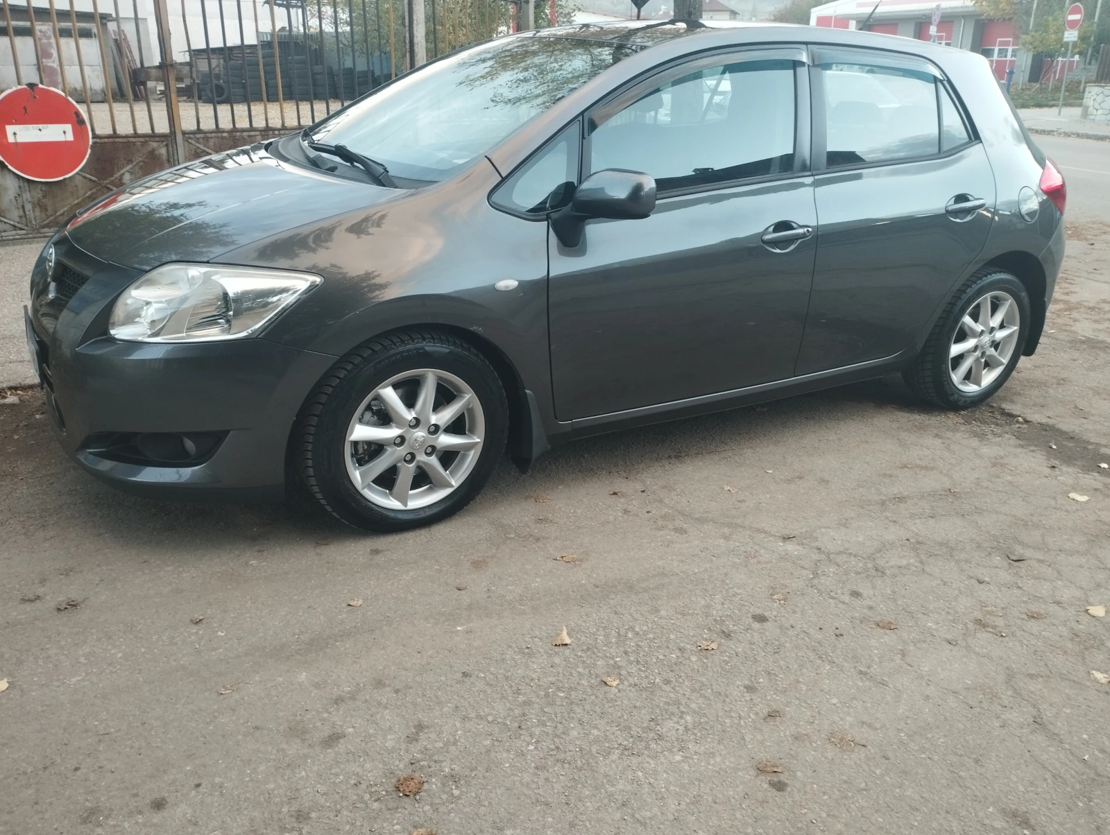 Toyota Auris 2.0 D4D | Mobile.bg   1