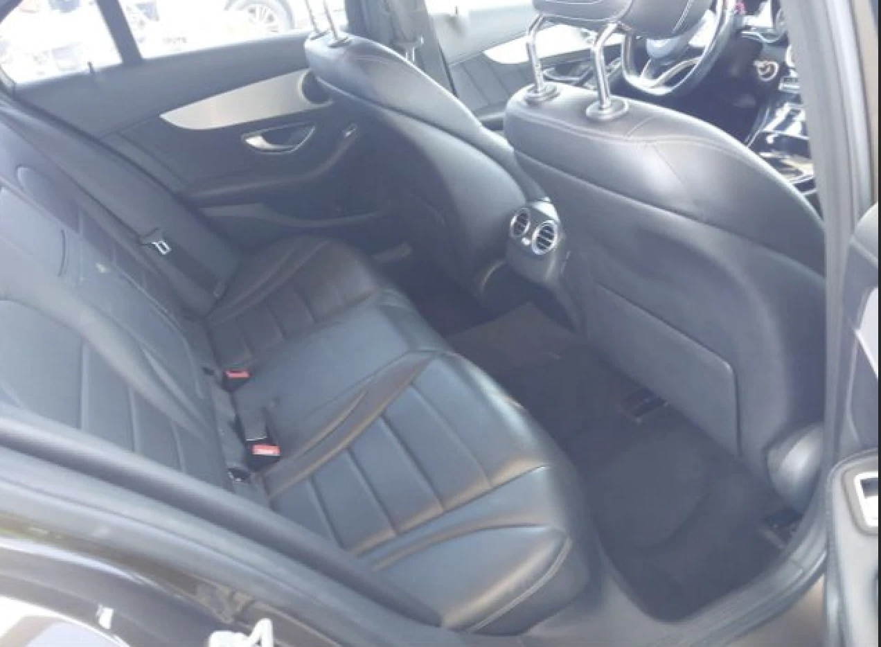 Mercedes-Benz C 300  - изображение 6