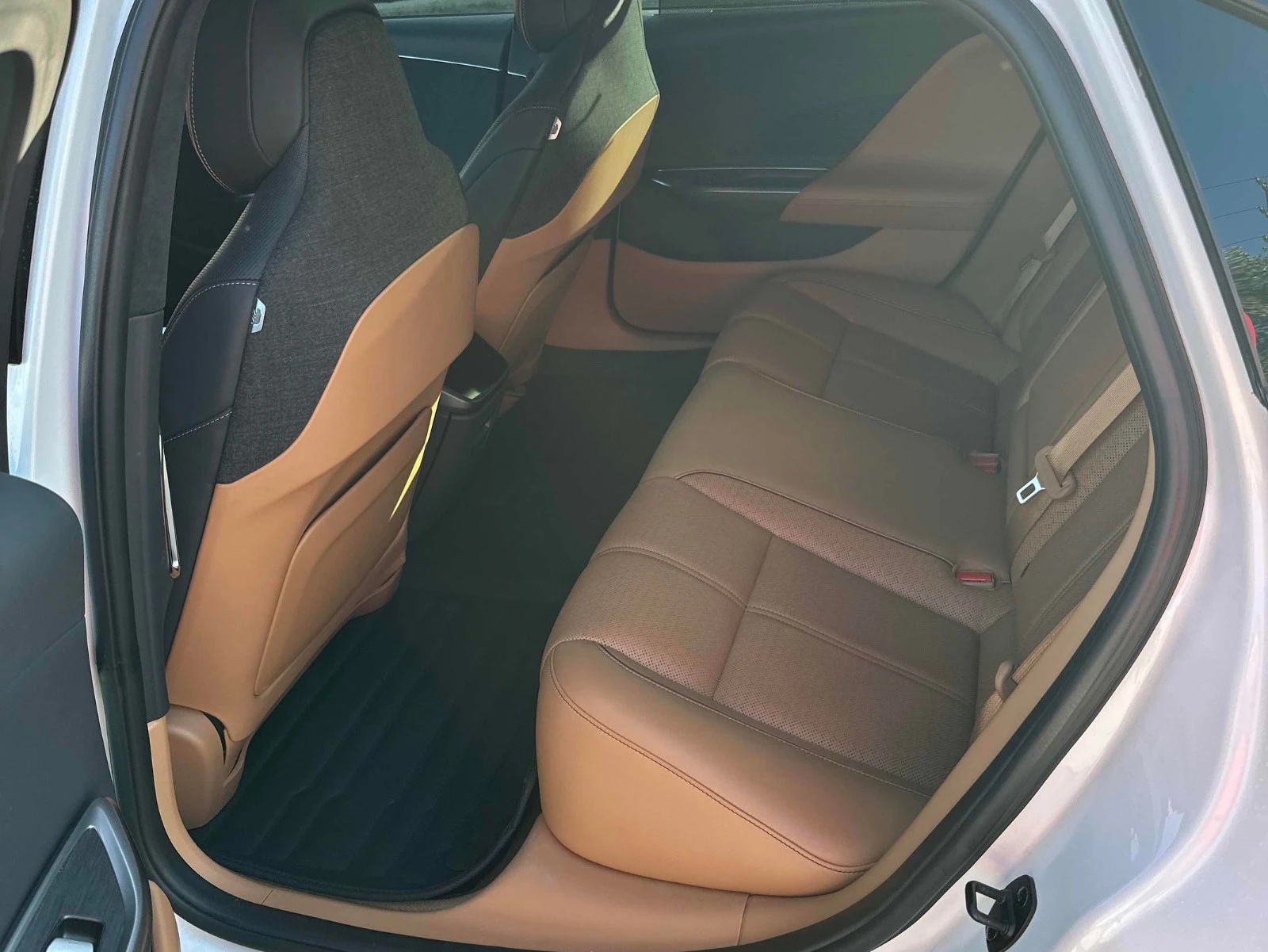 Lucid Air Grand Touring CARFAX    | Mobile.bg   16