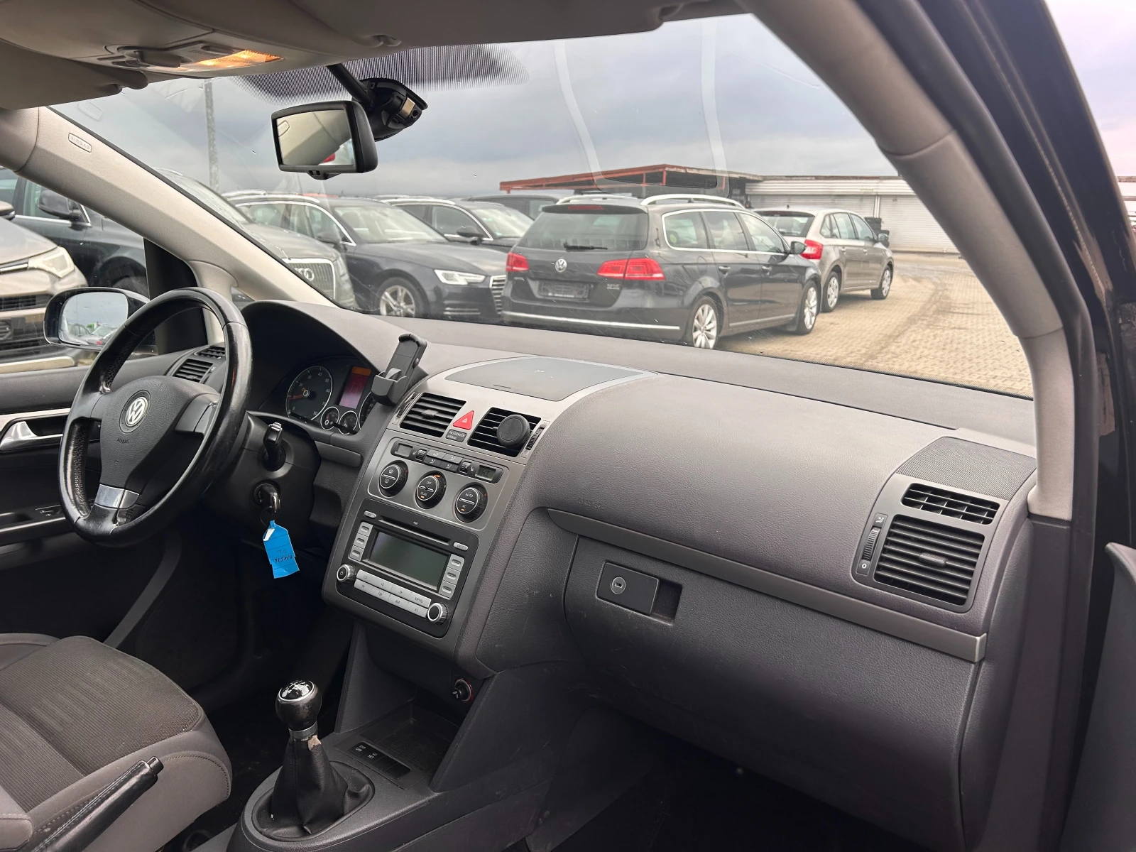 VW Touran 2.0METAN EURO 4 - изображение 10