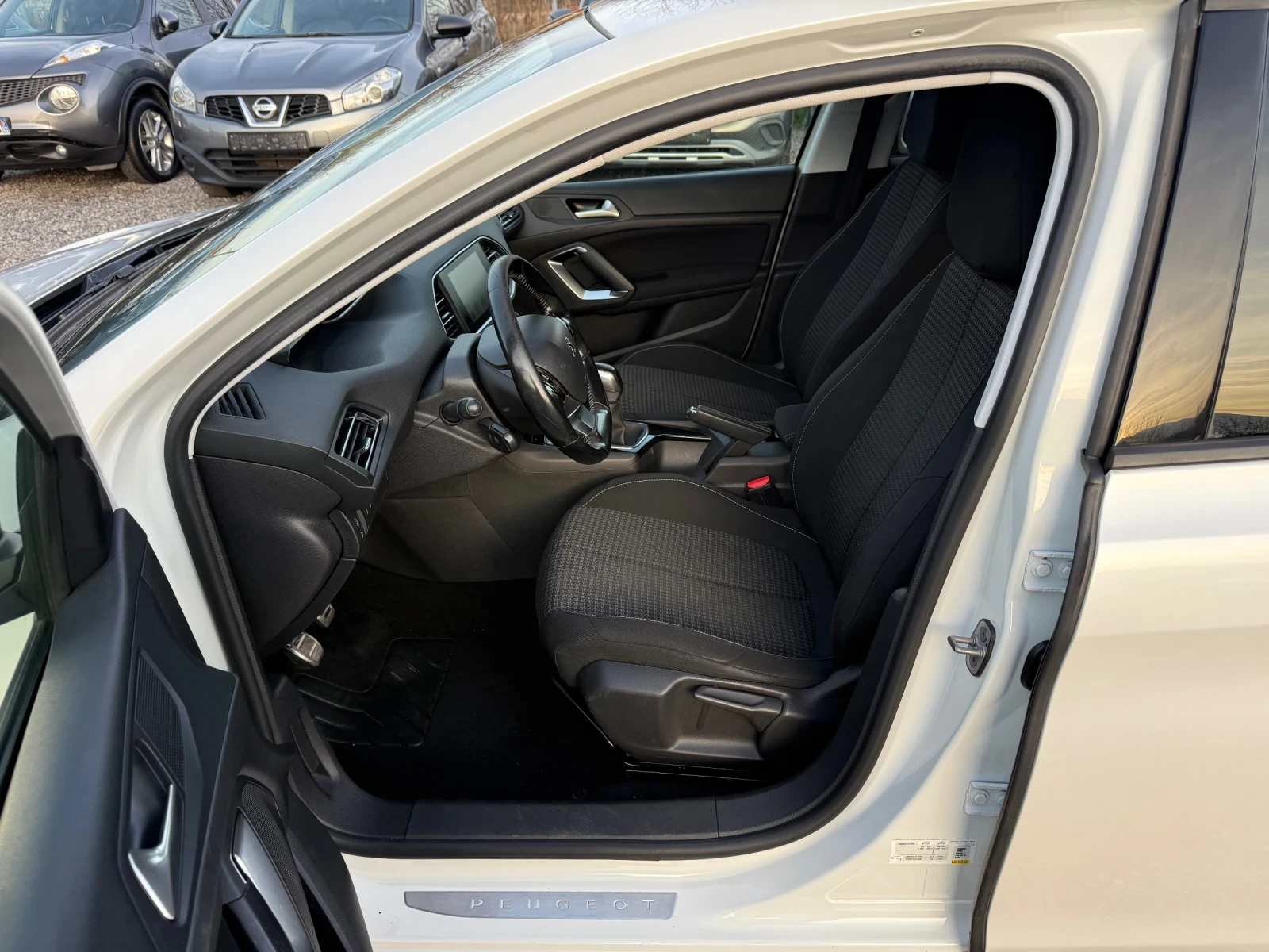 Peugeot 308 STYLE GT 1.2i PureTech(110 ��)2017�. 112000km.EU6 | Mobile.bg � ����������� 11