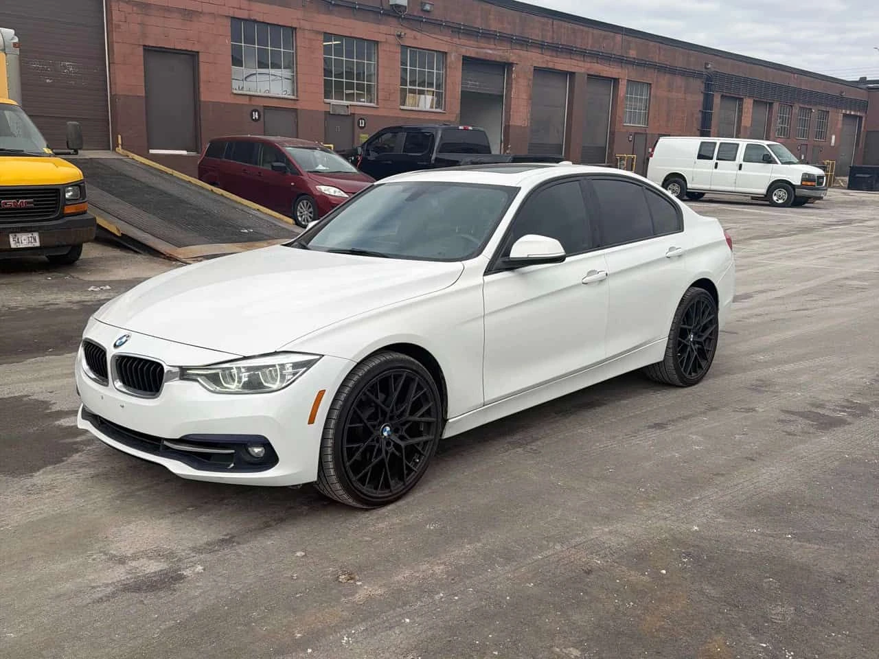 BMW 330 i xDrive/CARFAX/ШИБИДАХ/ПОДГРЕВИ