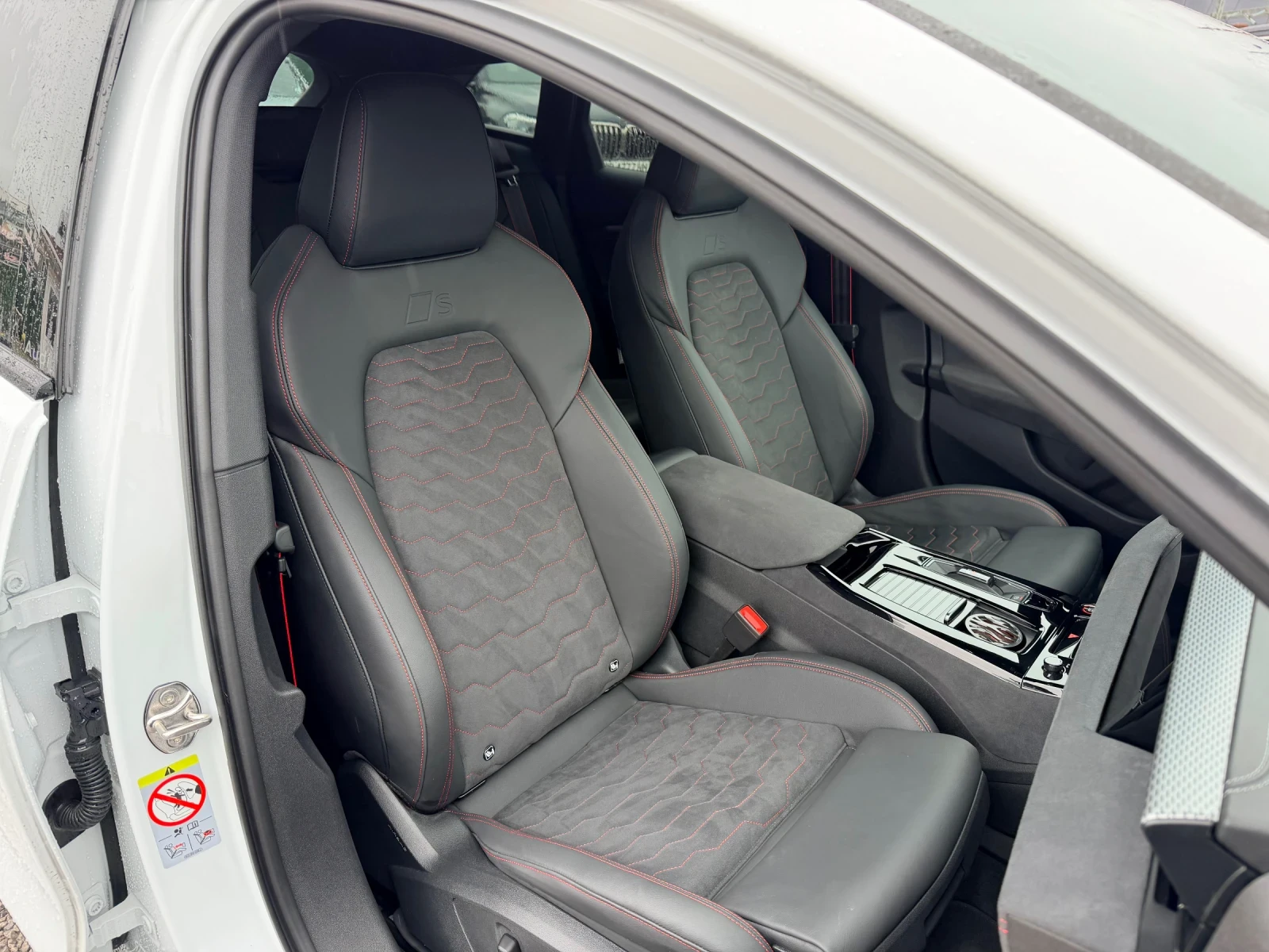 Audi A6 E-TRON S-LINE QUATTRO ГАРАНЦИЯ, снимка 12 - Автомобили и джипове - 54067421