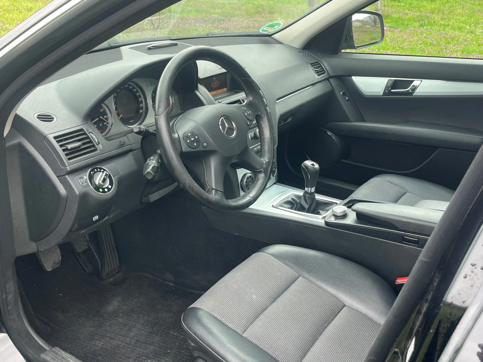 Mercedes-Benz C 200 CDI AVANTGARDE OM646, снимка 10 - Автомобили и джипове - 54145821