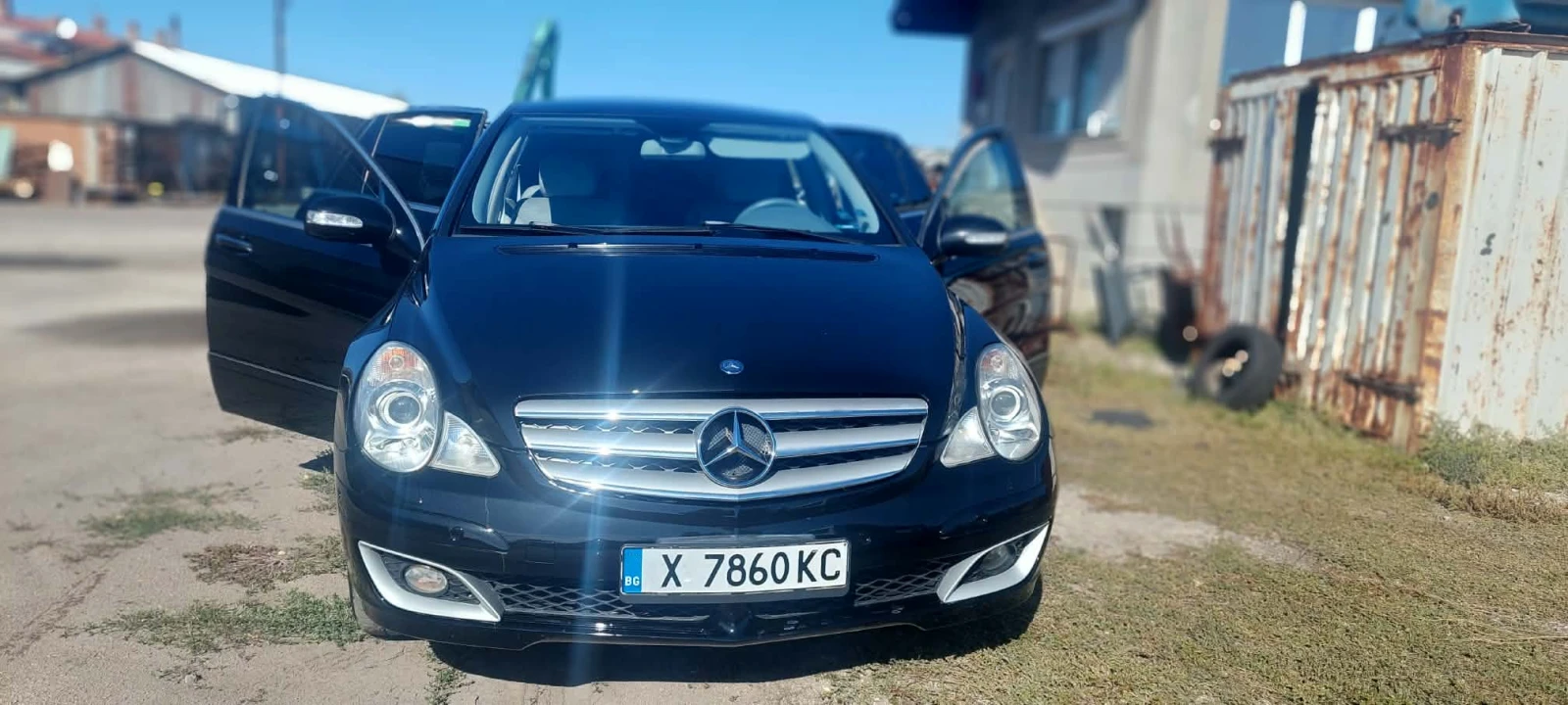 Mercedes-Benz R 320