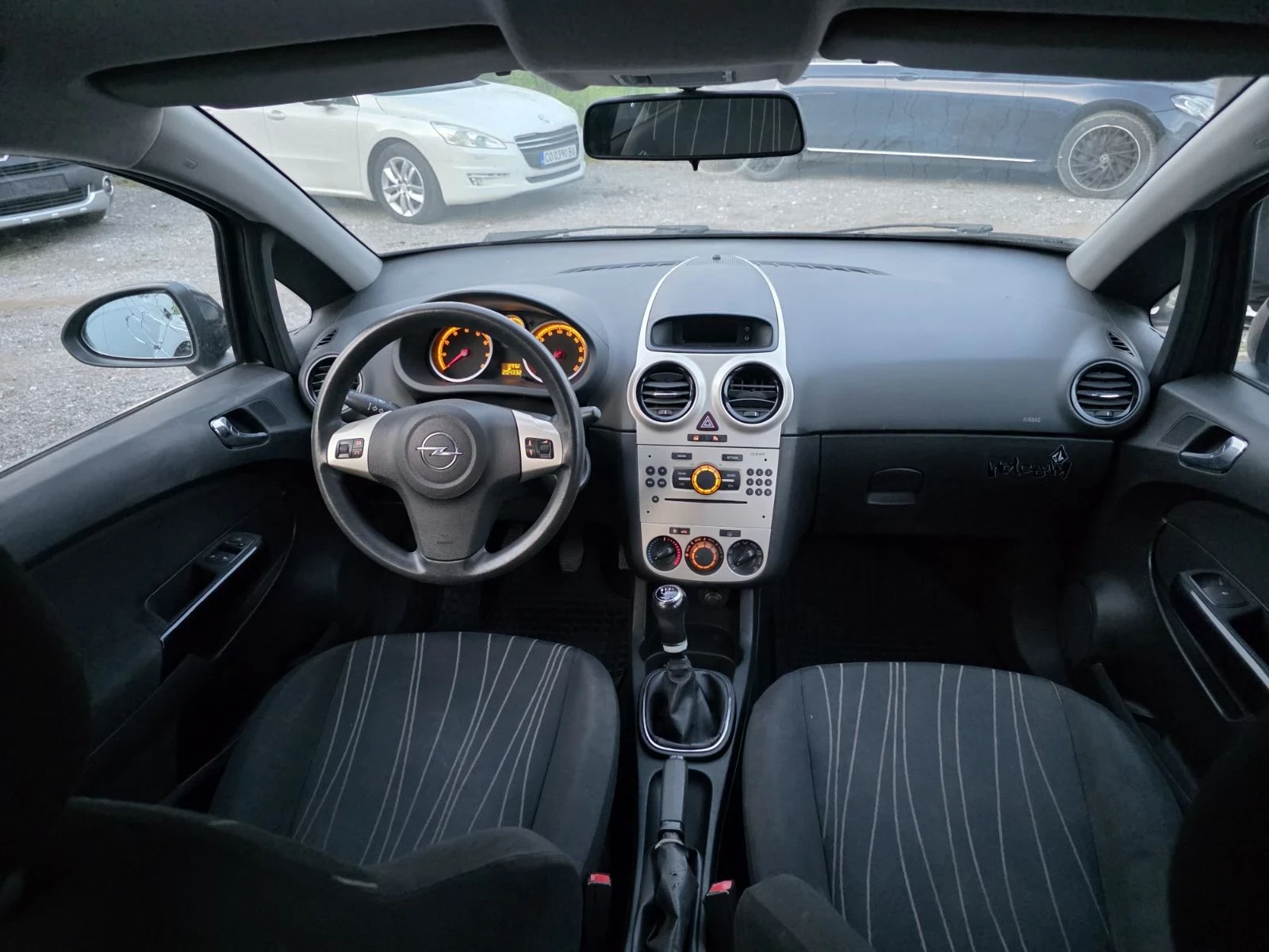 Opel Corsa, снимка 8 - Автомобили и джипове - 54485332