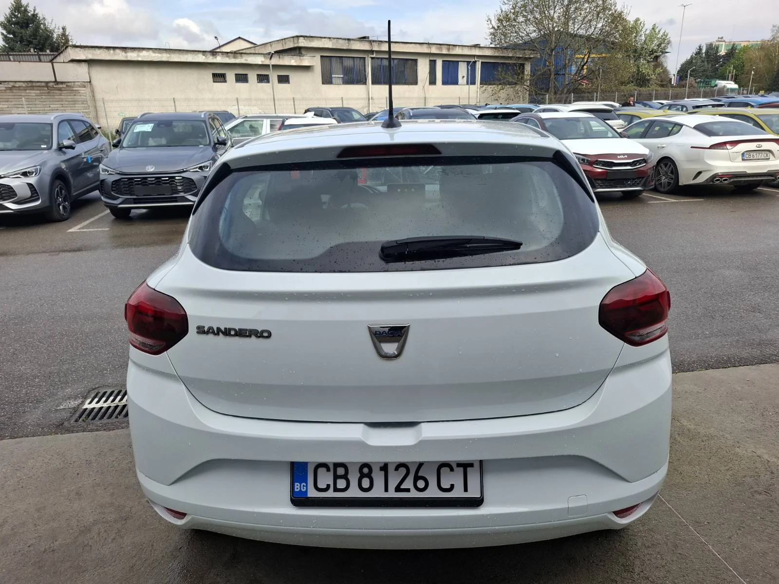 Dacia Sandero 1.0  ГАРАНЦИЯ, снимка 5 - Автомобили и джипове - 54589474