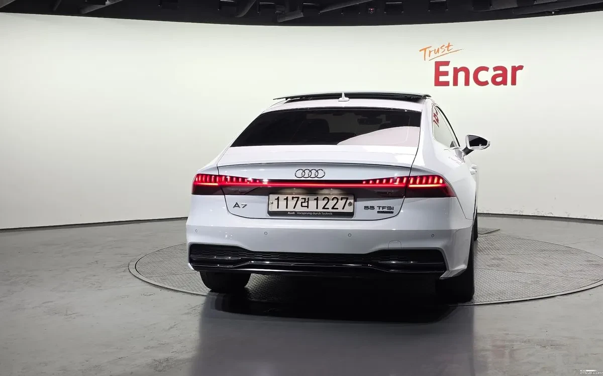 Audi A7 55 TFSI * Heads Up * 360* Digital Display, снимка 4 - Автомобили и джипове - 54682500
