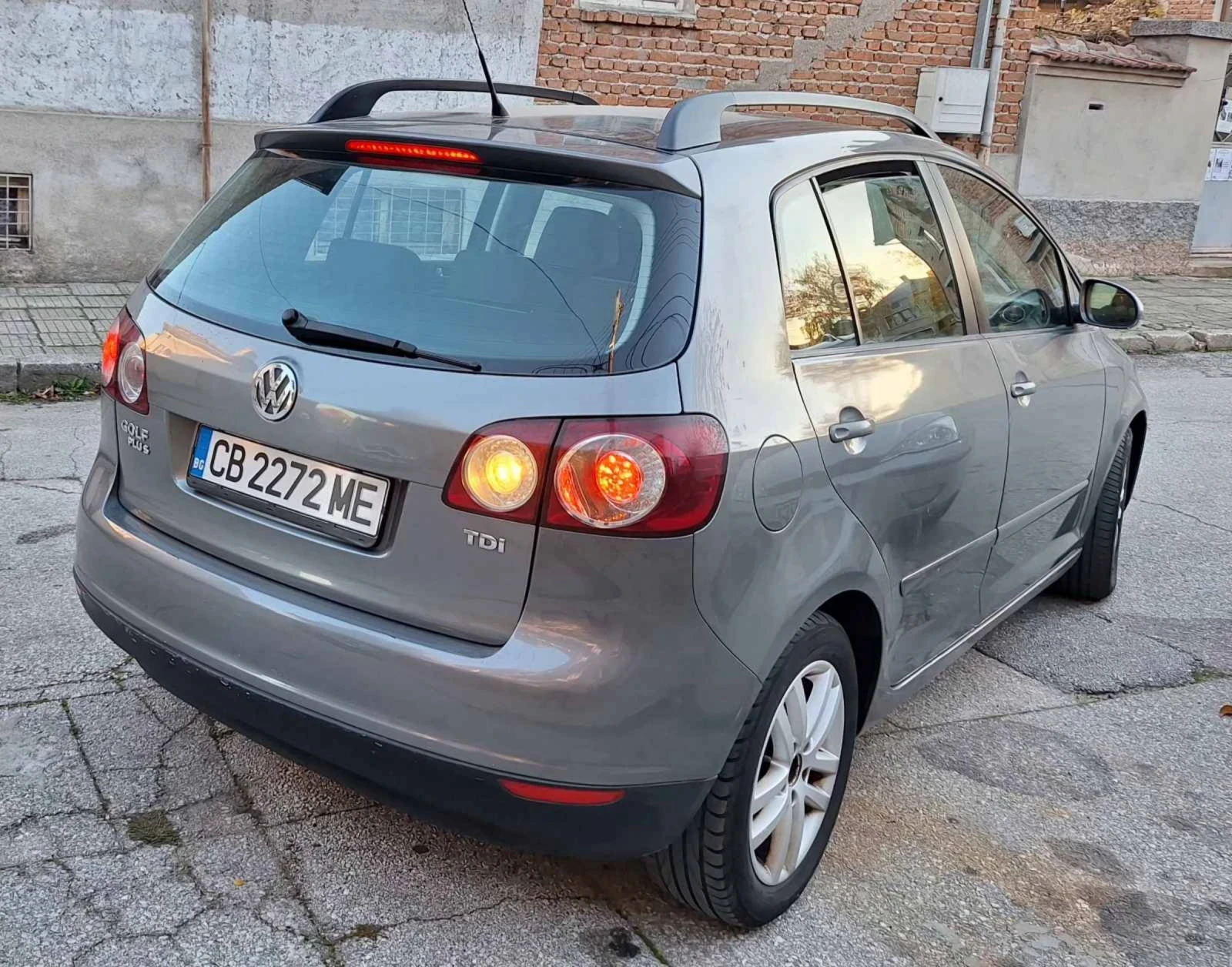 VW Golf Plus, снимка 3 - Автомобили и джипове - 54741688