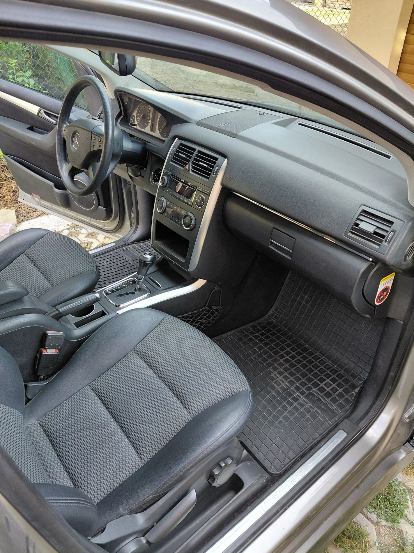 Mercedes-Benz B 200, снимка 5 - Автомобили и джипове - 55890460