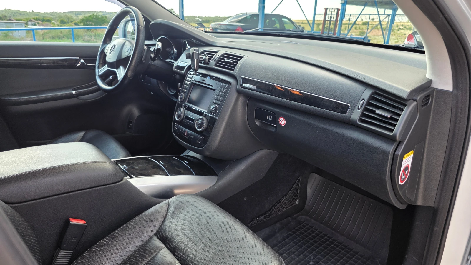 Mercedes-Benz R 350 7 MESTA LONG/AMG/4MAT/AIR/CAMERA/ПОДГРЕВ/ОБДУХВАНЕ, снимка 10 - Автомобили и джипове - 55994278
