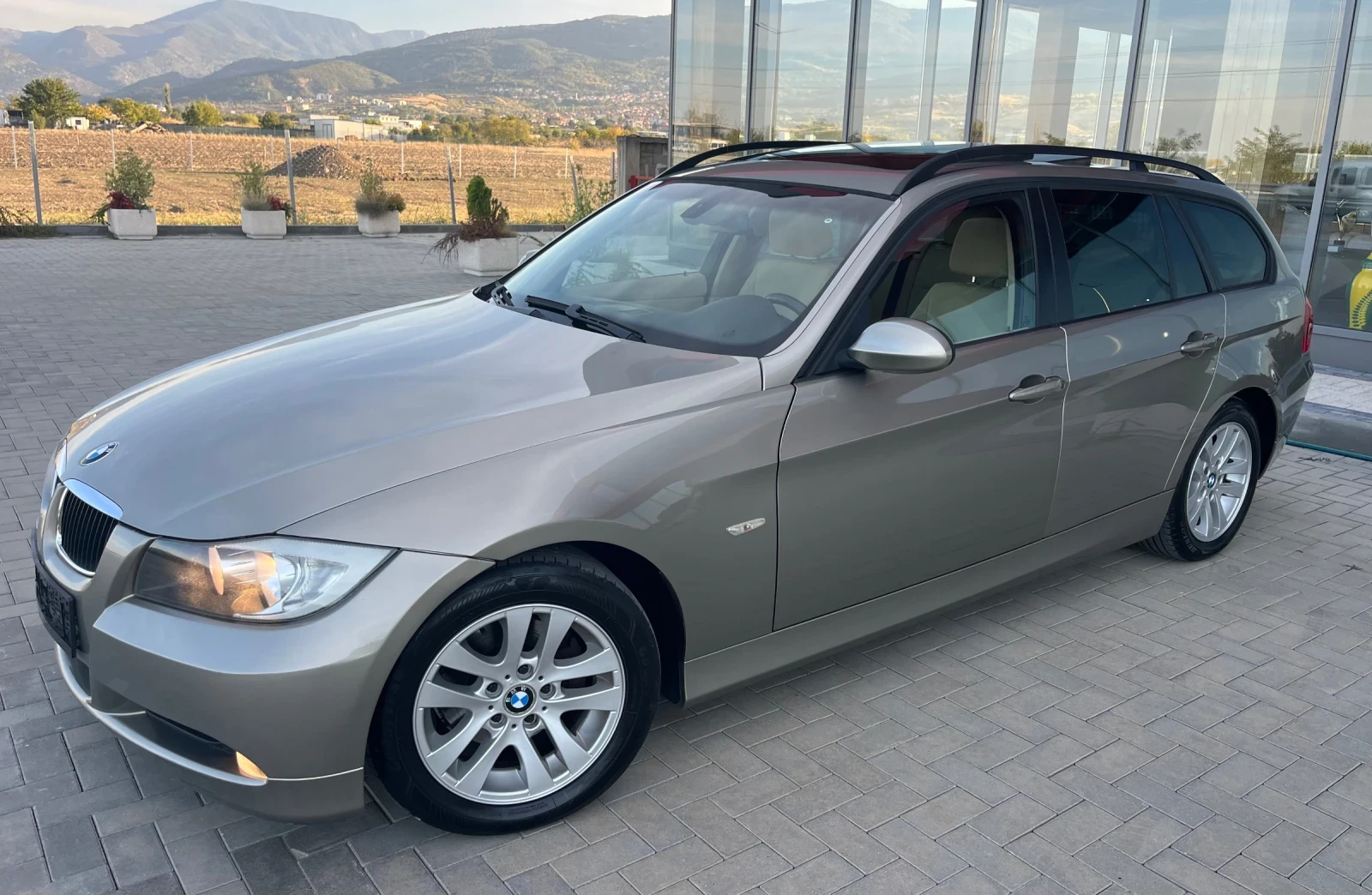 BMW 318 Панорама/Климатроник