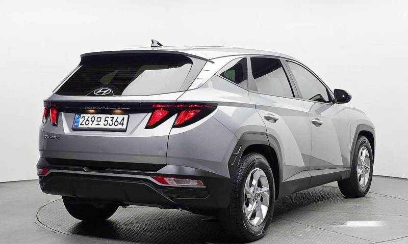 Hyundai Tucson Diesel 2.0 2WD Modern * НАЙ-ДОБРА ЦЕНА В БЪЛГАРИЯ*, снимка 2 - Автомобили и джипове - 52046191